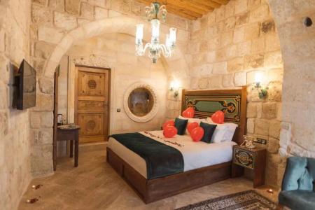 Solo Cave Suites - 149