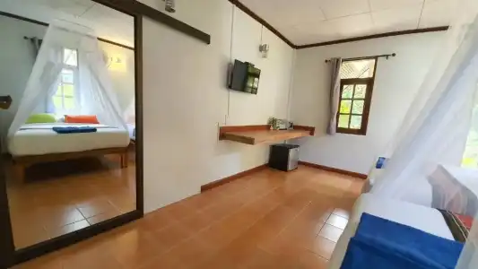 Tree Top River Huts - 85