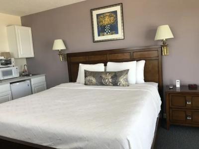 Ocean Surf Resort - 25