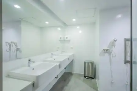 ALEXA Nimman - Hostel - 10