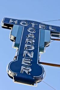 Gardner & Hostel - 19