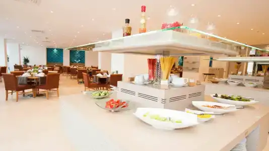 Holiday Inn Istanbul City - 11