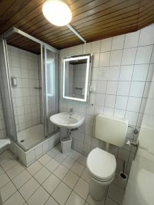 Schollers Restaurant & - 58