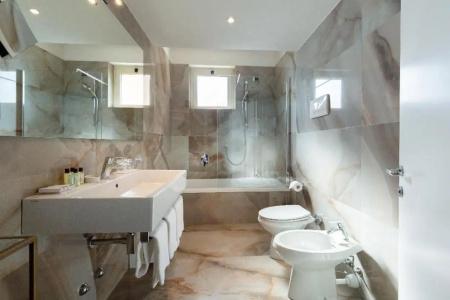 Continental Wellness & Spa - 118