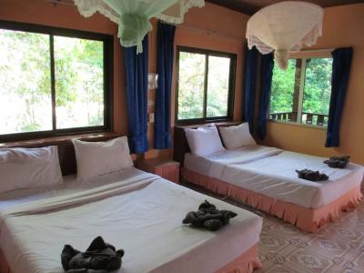 Khao Sok Island Resort and Spa - 65