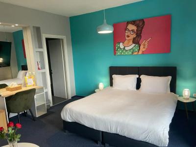 Connect Studios & Apartments - 20
