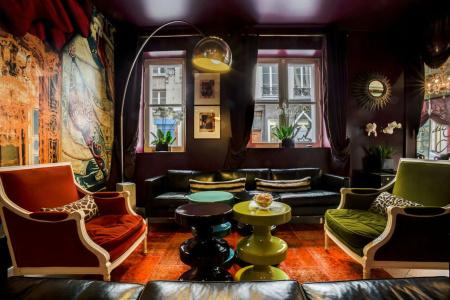Hôtel du Petit Moulin, Haute Couture by Lacroix - 29