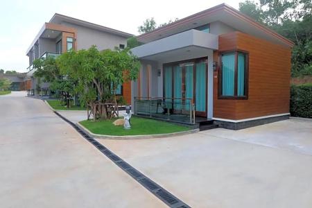 Nutchana Hill Boutique - 27