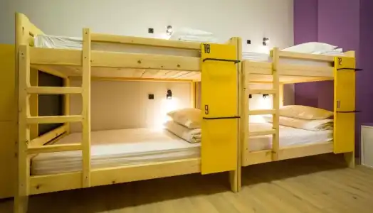 Bee Station - Hostel - 64