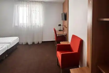 Garner Stuttgart - Zuffenhausen by IHG - 55