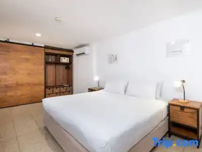 Dolphin Bay Beach Resort - 252