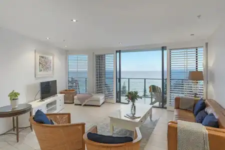 Ambience on Burleigh Beach - 116