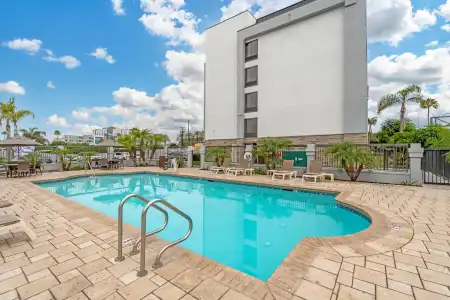 Comfort Inn Anaheim Resort - 18