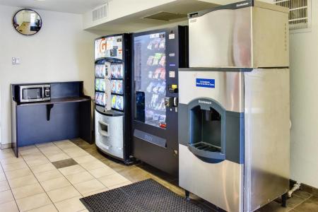 Motel 6 Bakersfield, CA - South - 13