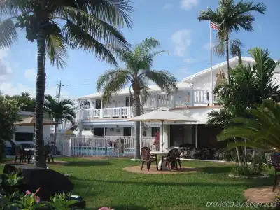 Luxury Home Villa D' Amore Southern Florida Paradise Sleeps 10 5 Bedroom Villa by RedAwning - 13
