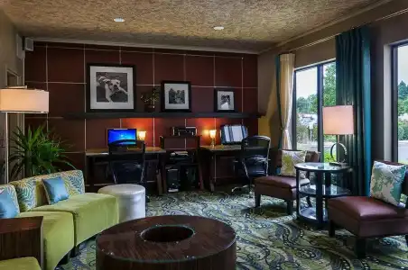 Hampton Inn Eugene - 6