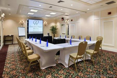 Deltas Burlington - 16