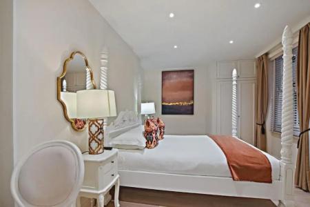 Twenty Nevern Square - 111