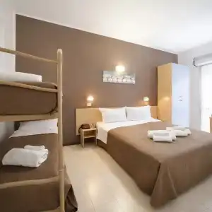 Adria Mare - 28