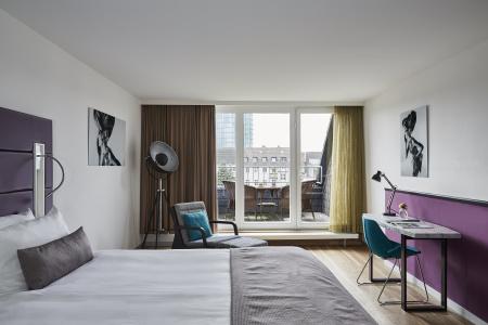 Indigo Düsseldorf - Victoriaplatz by IHG - 44