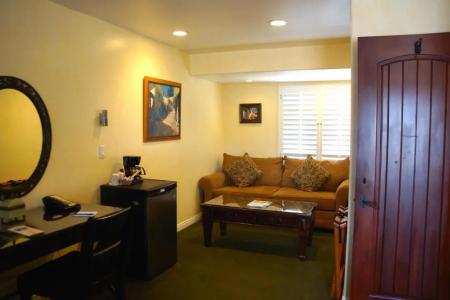 Castillo Inn at the Beach - 43