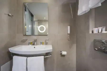 Bio Suites - 84