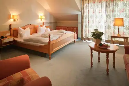Göbel's Landhotel - 41