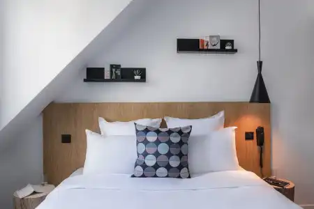 9Bastille-Lyon - 32