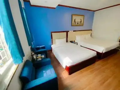 - 61 Luong Ngoc Quyen - 20