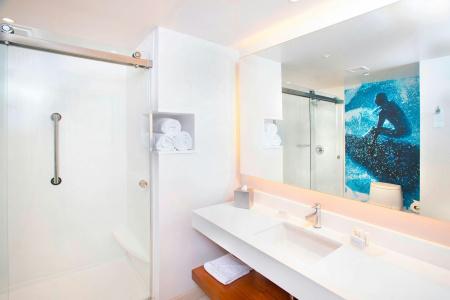 Courtyard by Marriott Santa Monica - 8