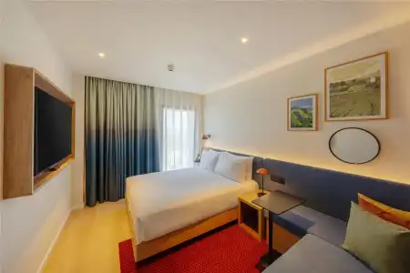Hampton by Hilton Alicante Airport - 10