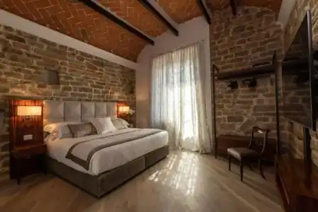 Donati Luxury Tower Suites - 170