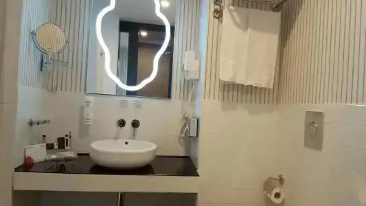 Best Western Premier CHC Airport - 72