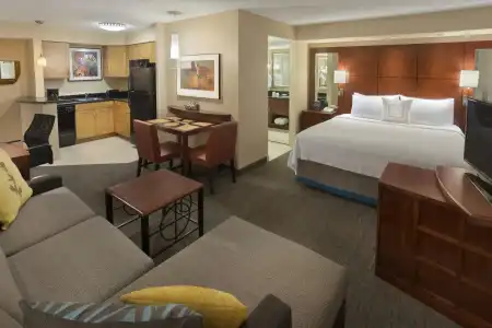 Residence Inn by Marriott Toronto Downtown / Entertainment District - 3