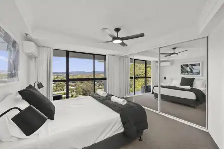 Gemini Court Holiday Apartments - 248