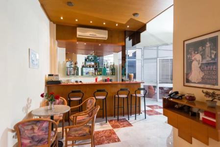 Daisy Apartments - 3