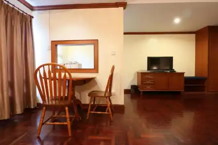 Royal Ivory Sukhumvit Nana - 79