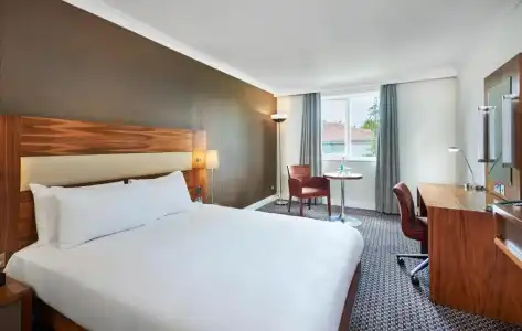 DoubleTree by Hilton Bristol North - 87