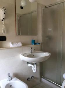 Albergo Fiorenza & Banksia - 17