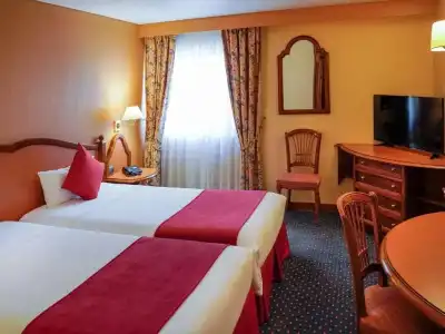 Hôtel Mercure - 104