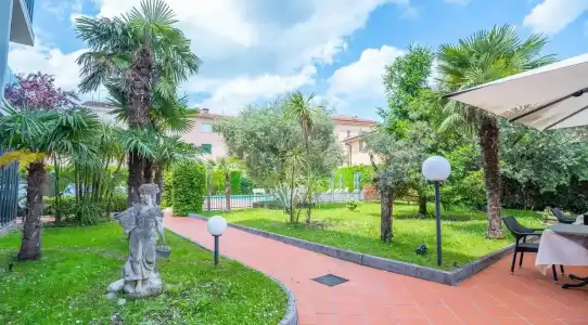 Bella Peschiera - 17
