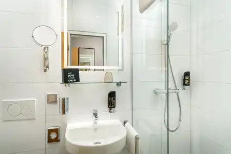 ArtANA Neotel, Trademark Collection by Wyndham - 25