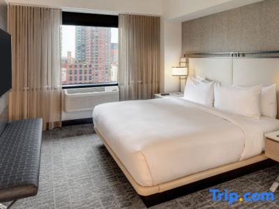 DoubleTree by Hilton & Suites Jersey City - 71