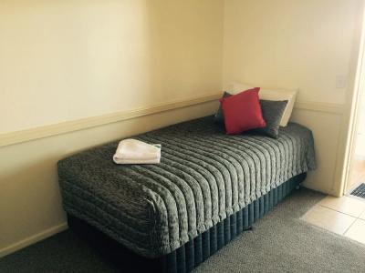 Park Avenue Motel - 45