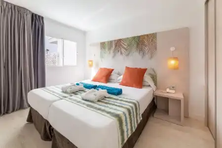 Palm Garden Apartments - 36