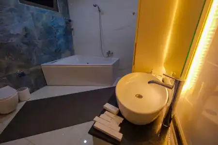 Eden Nest Exclusive Apart - 103