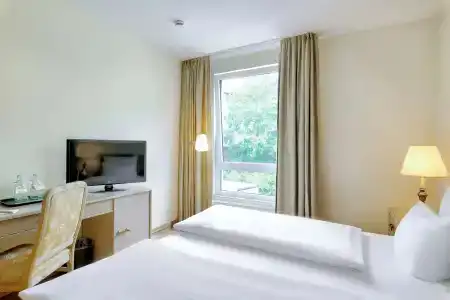 Am Schloss Koepenick Berlin by Golden Tulip - 92