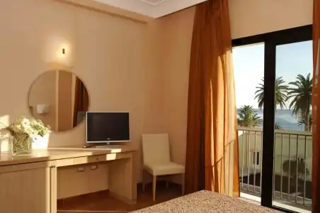 Mahara & Wellness - 43