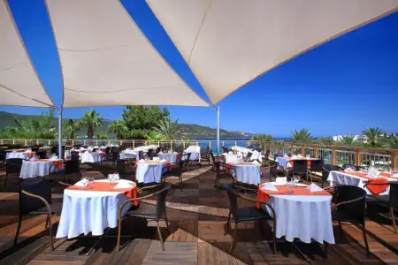 DoubleTree by Hilton Bodrum Isil Club Ultra All Inclusive Resort - 12