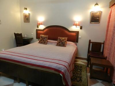 Arya Niwas - 63